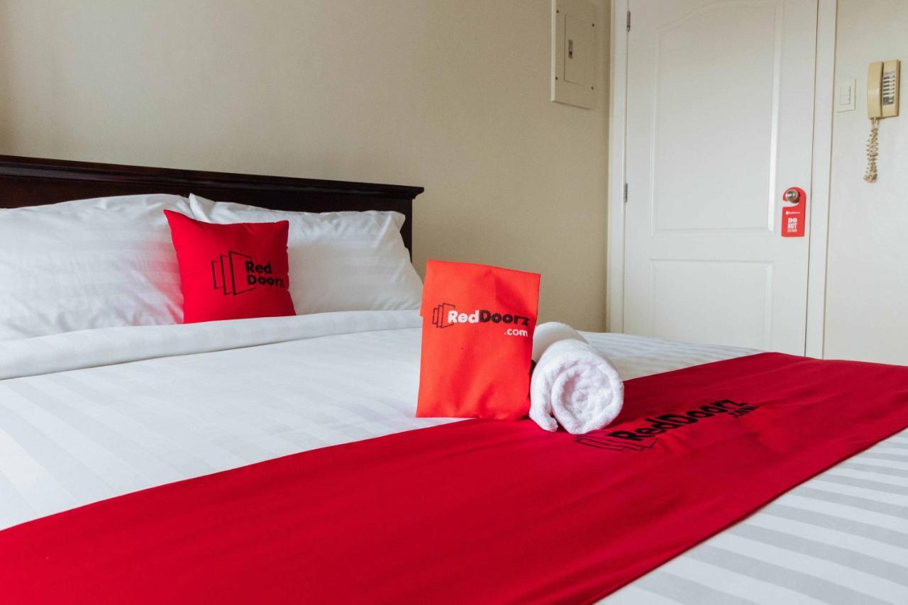 Reddoorz Plus Near Capitol Commons Pasig City Buitenkant foto