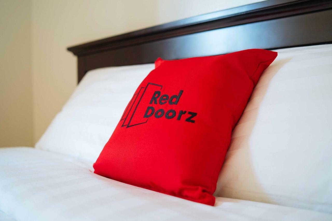 Reddoorz Plus Near Capitol Commons Pasig City Buitenkant foto