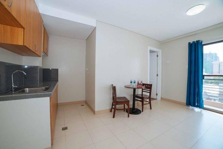 Reddoorz Plus Near Capitol Commons Pasig City Buitenkant foto
